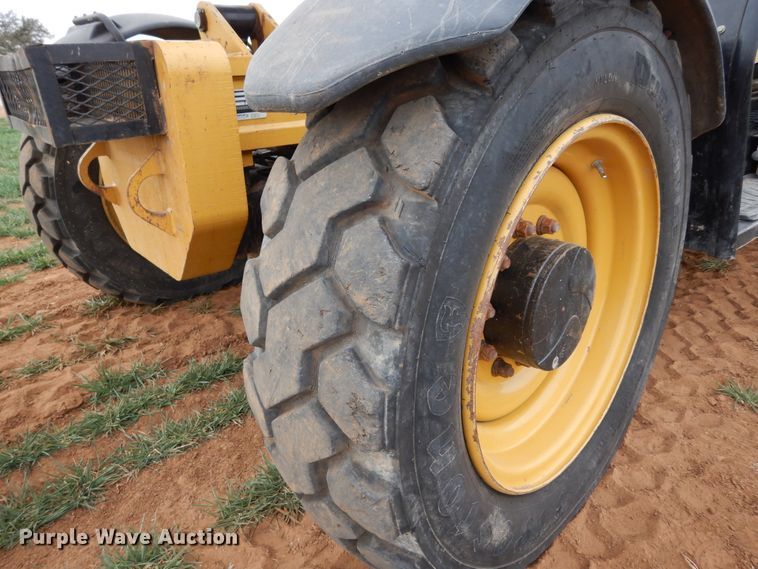 image for item DK0258 2013 Caterpillar TL943C  telehandler