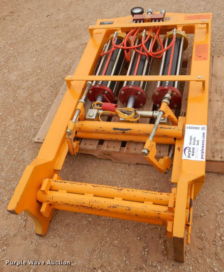 image for item DK0261 Mustang DBH-1200-B  heavy duty squeeze tool