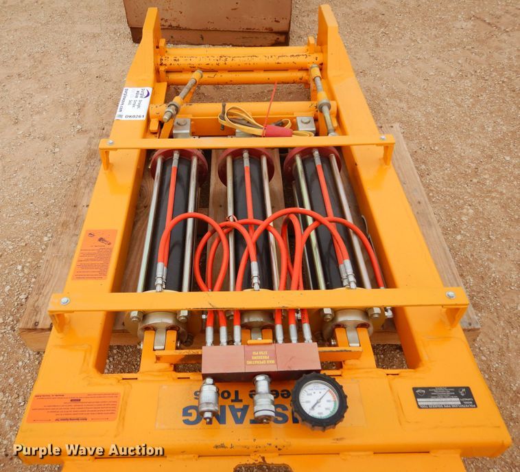 image for item DK0261 Mustang DBH-1200-B  heavy duty squeeze tool