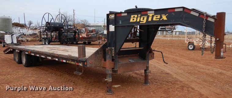 image for item DK0266 2011 Big Tex 35GN-25BK  equipment trailer