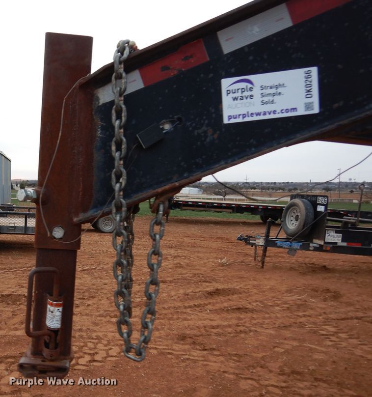 image for item DK0266 2011 Big Tex 35GN-25BK  equipment trailer