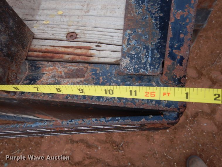 image for item DK0266 2011 Big Tex 35GN-25BK  equipment trailer