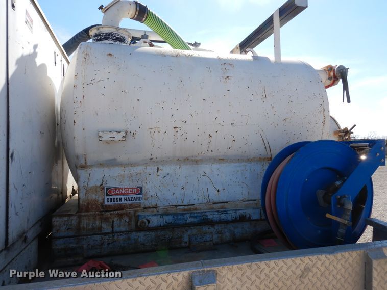 image for item DK0277 2009 Ford F550 Super Duty XL  vacuum truck