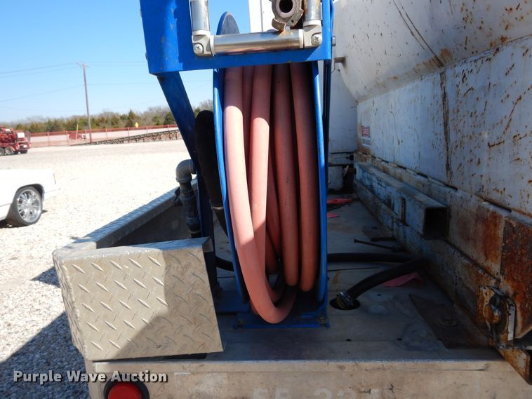 image for item DK0277 2009 Ford F550 Super Duty XL  vacuum truck