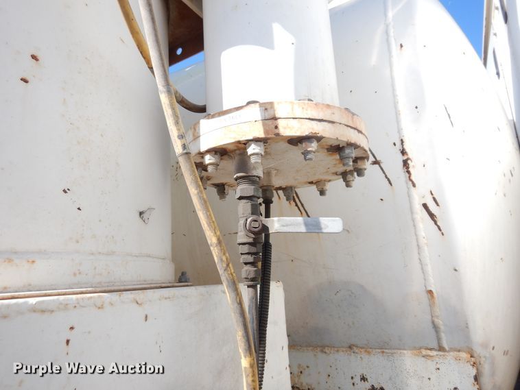 image for item DK0277 2009 Ford F550 Super Duty XL  vacuum truck