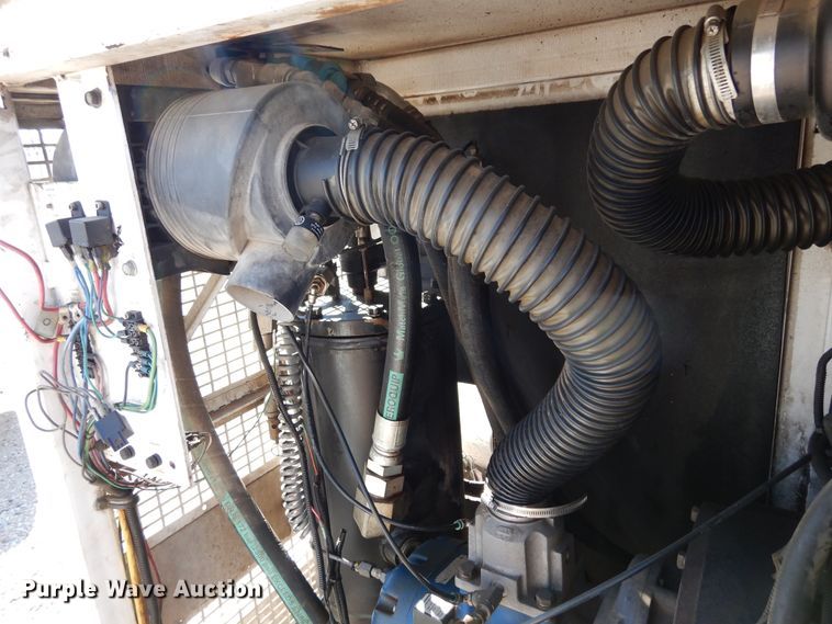 image for item DK0277 2009 Ford F550 Super Duty XL  vacuum truck