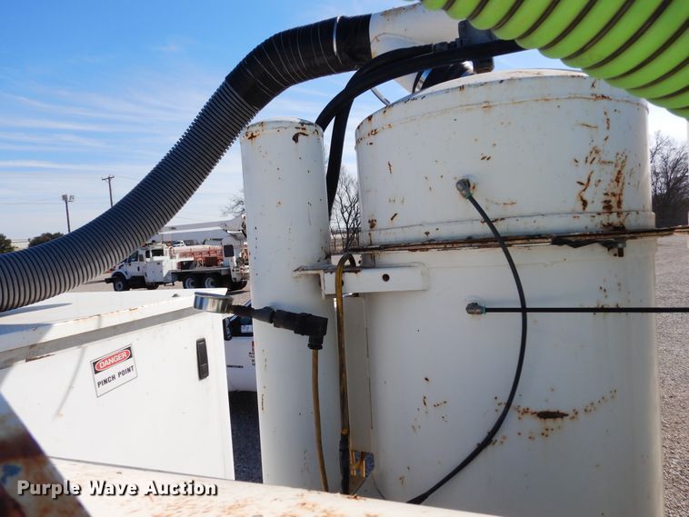 image for item DK0277 2009 Ford F550 Super Duty XL  vacuum truck