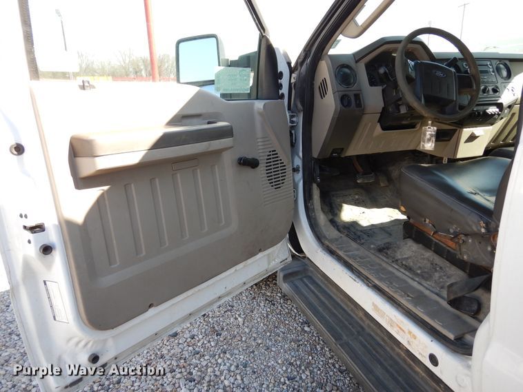 image for item DK0277 2009 Ford F550 Super Duty XL  vacuum truck