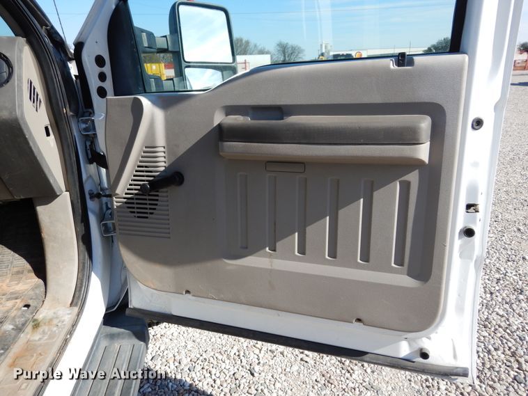 image for item DK0277 2009 Ford F550 Super Duty XL  vacuum truck