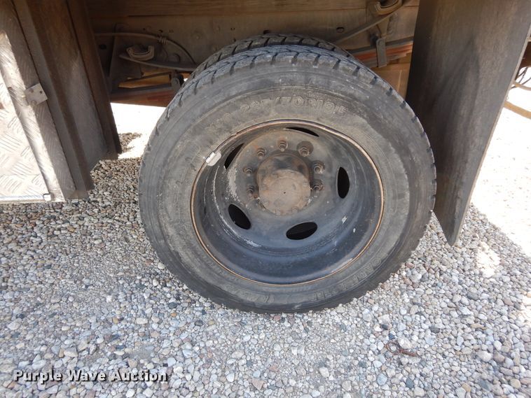 image for item DK0277 2009 Ford F550 Super Duty XL  vacuum truck