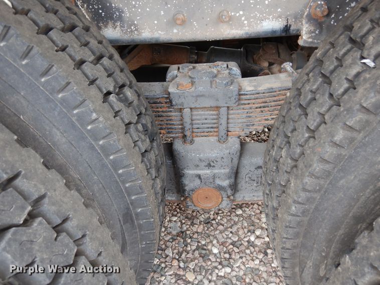 image for item DK0279 2006 International 7500  bucket truck