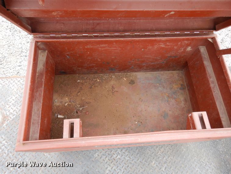 image for item DK0279 2006 International 7500  bucket truck