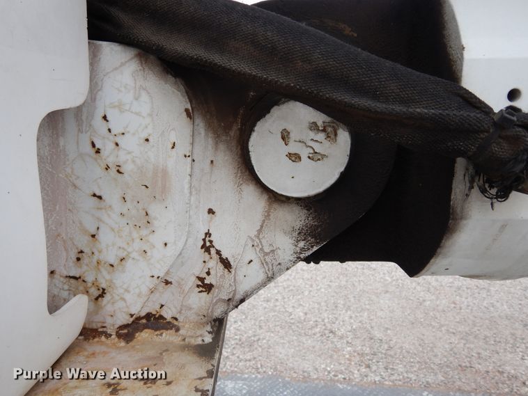 image for item DK0279 2006 International 7500  bucket truck