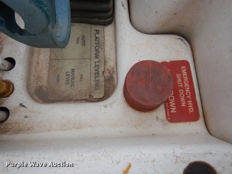 image for item DK0279 2006 International 7500  bucket truck