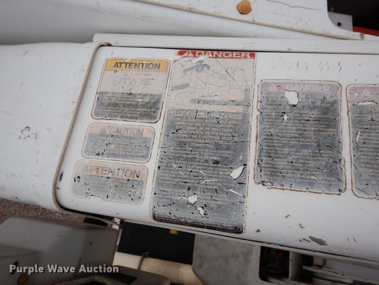 image for item DK0279 2006 International 7500  bucket truck