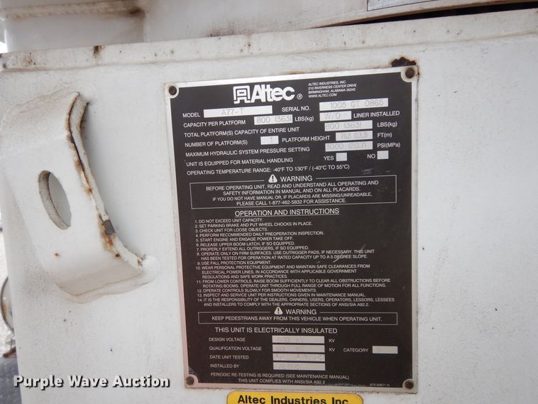 image for item DK0279 2006 International 7500  bucket truck