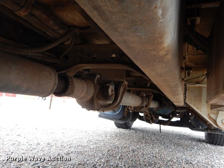 image for item DK0279 2006 International 7500  bucket truck