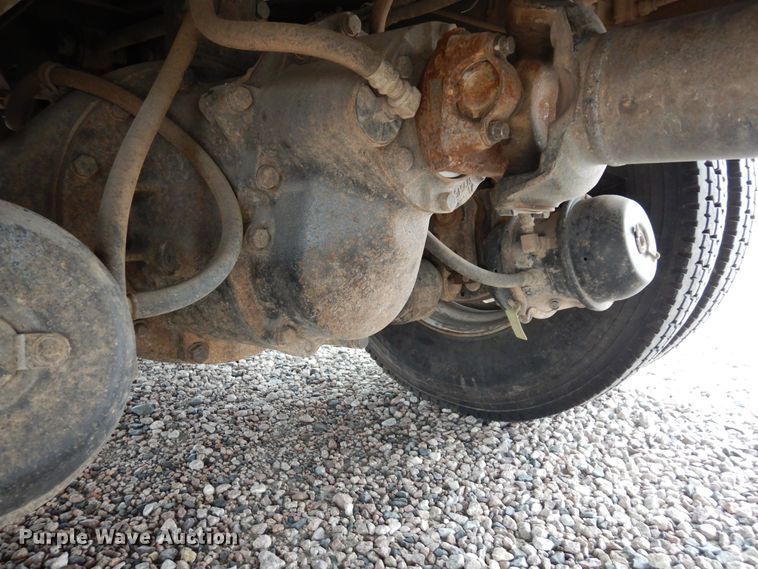 image for item DK0279 2006 International 7500  bucket truck