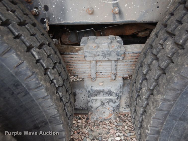 image for item DK0279 2006 International 7500  bucket truck