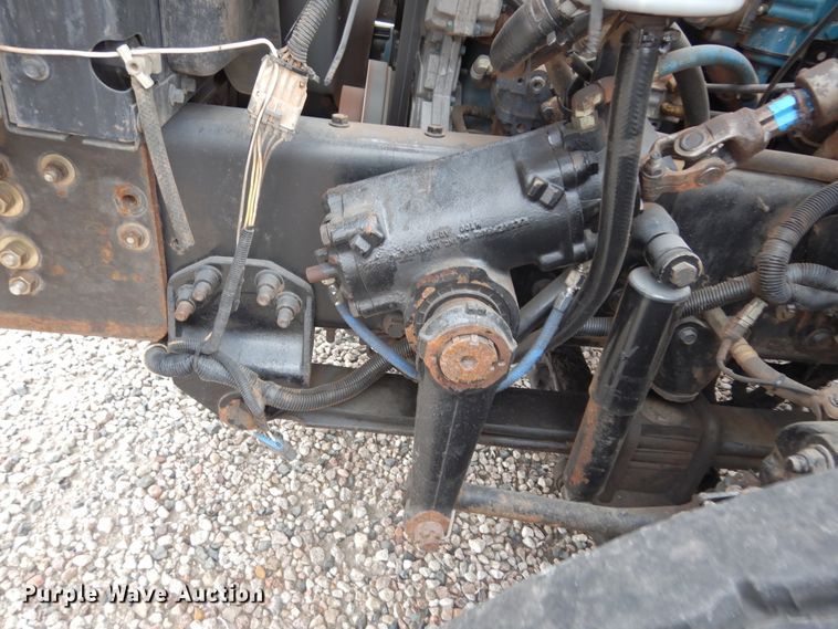 image for item DK0279 2006 International 7500  bucket truck