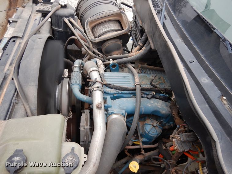 image for item DK0279 2006 International 7500  bucket truck