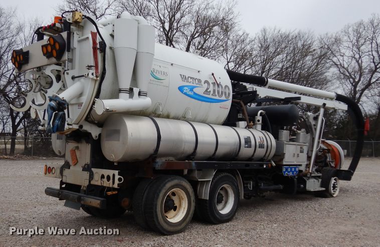 image for item DK0282 2013 Freightliner 108SD  vacuum truck