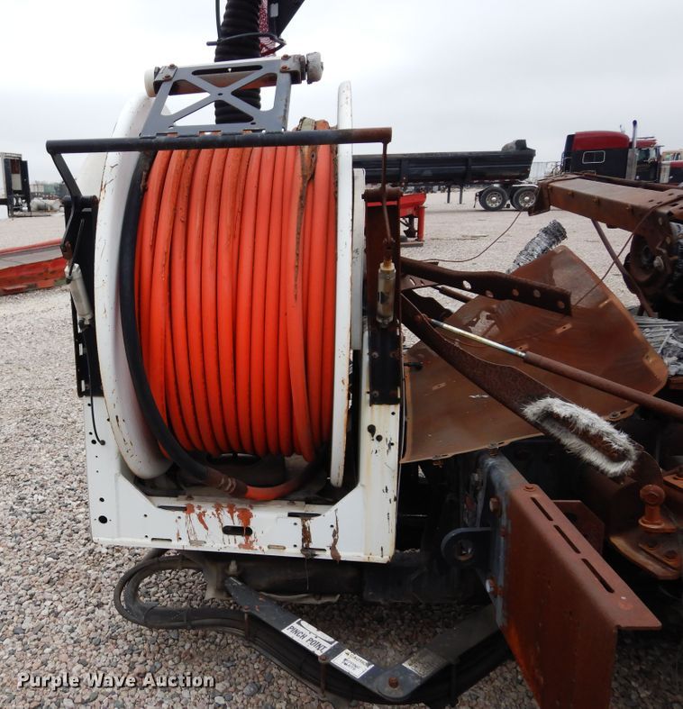 image for item DK0282 2013 Freightliner 108SD  vacuum truck