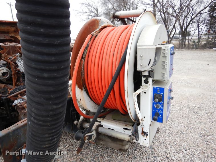 image for item DK0282 2013 Freightliner 108SD  vacuum truck