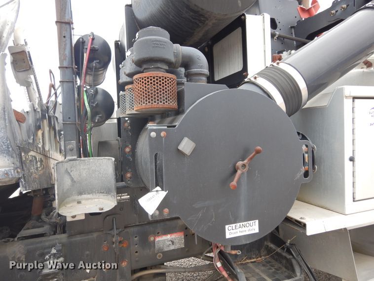 image for item DK0282 2013 Freightliner 108SD  vacuum truck