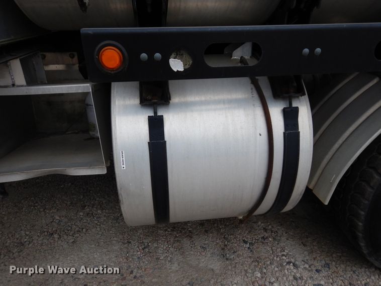 image for item DK0282 2013 Freightliner 108SD  vacuum truck