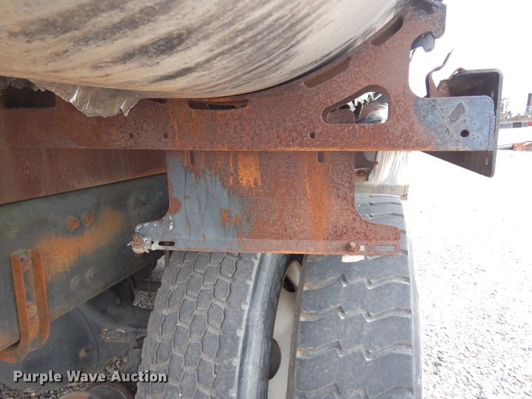 image for item DK0282 2013 Freightliner 108SD  vacuum truck