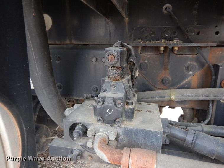 image for item DK0282 2013 Freightliner 108SD  vacuum truck