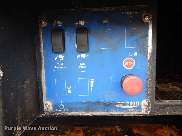 image for item DK0282 2013 Freightliner 108SD  vacuum truck