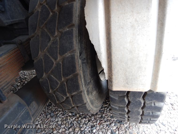 image for item DK0282 2013 Freightliner 108SD  vacuum truck