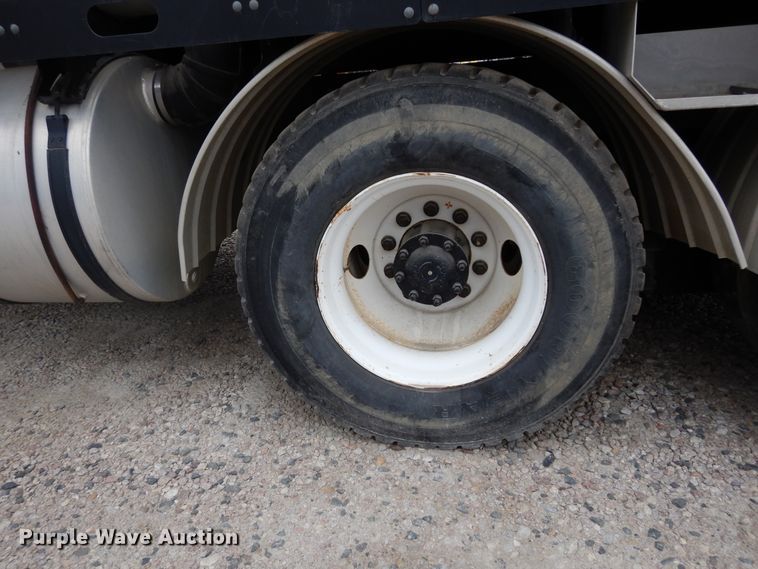 image for item DK0282 2013 Freightliner 108SD  vacuum truck