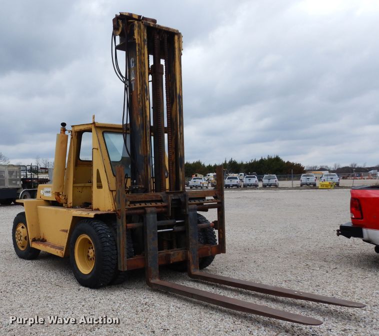 image for item DK0287 Caterpillar V200  forklift