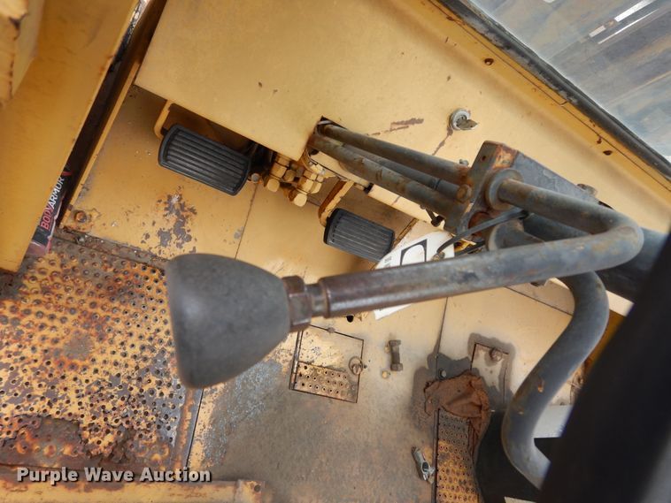 image for item DK0287 Caterpillar V200  forklift