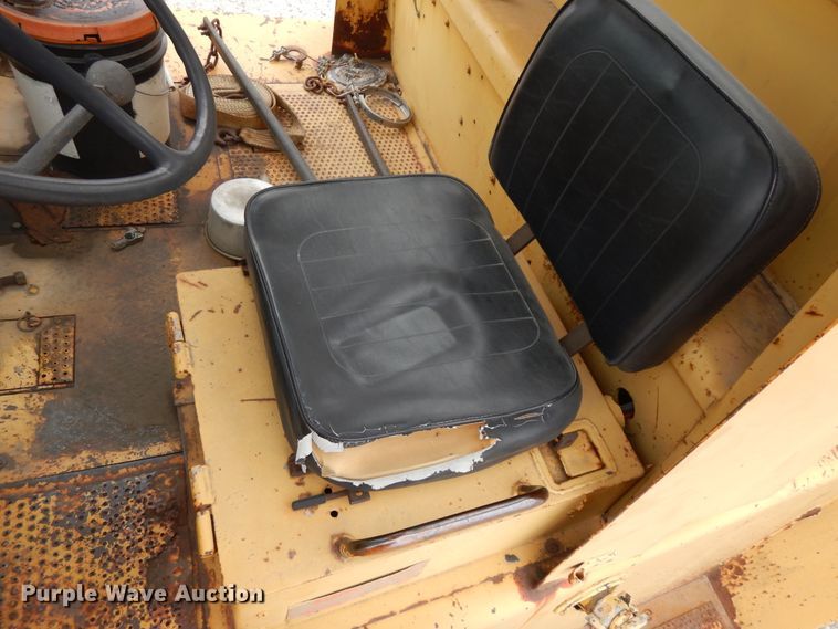 image for item DK0287 Caterpillar V200  forklift