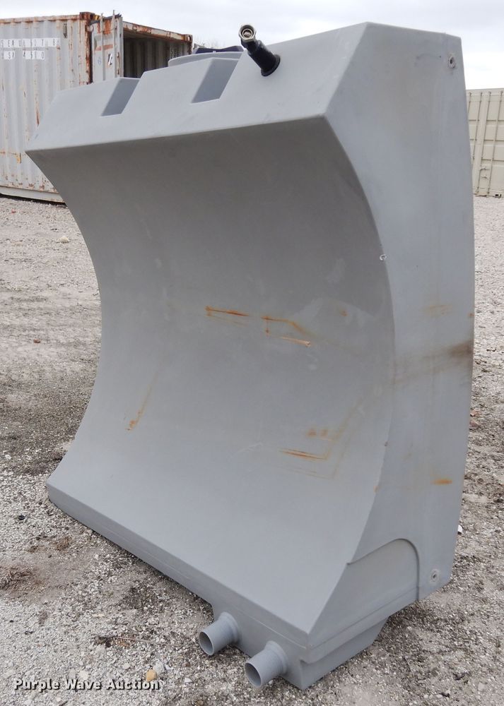 image for item DK0292 * Poly water tank