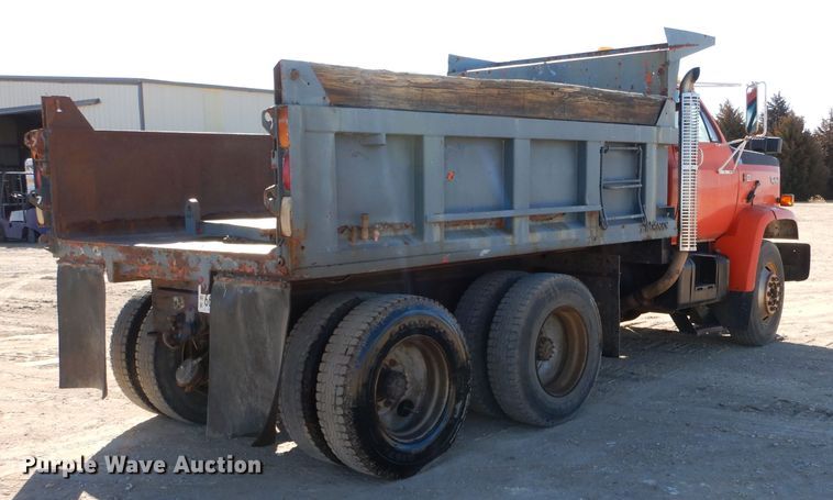 image for item DK7256 1988 GMC TopKick 7000  dump truck