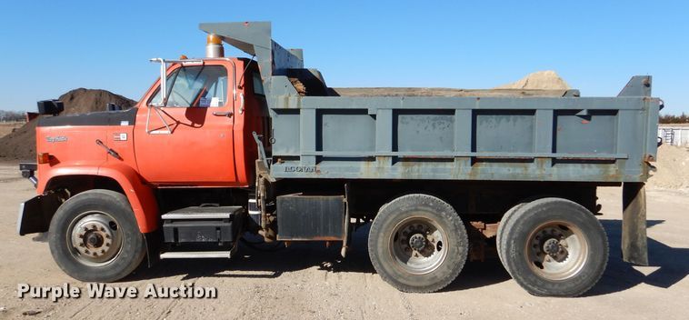 image for item DK7256 1988 GMC TopKick 7000  dump truck