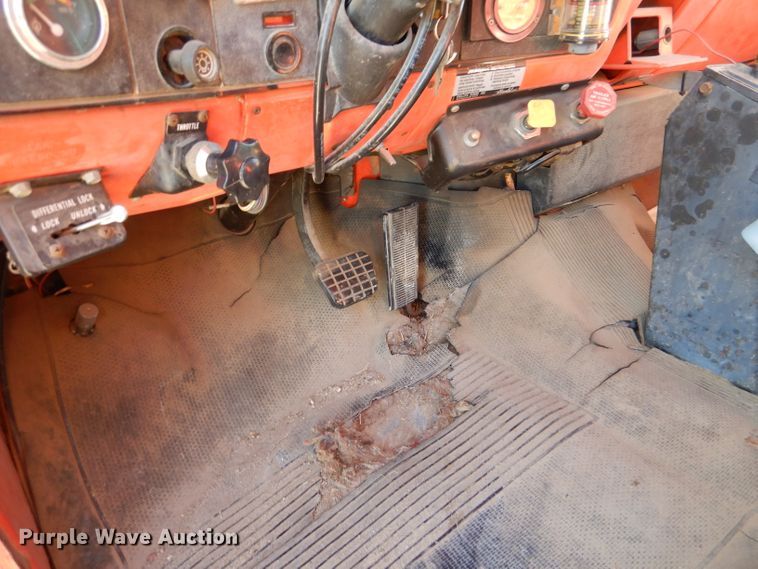 image for item DK7256 1988 GMC TopKick 7000  dump truck