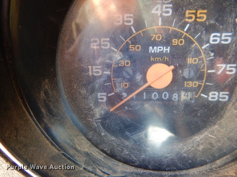 image for item DK7256 1988 GMC TopKick 7000  dump truck