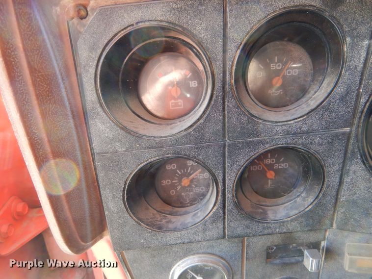 image for item DK7256 1988 GMC TopKick 7000  dump truck