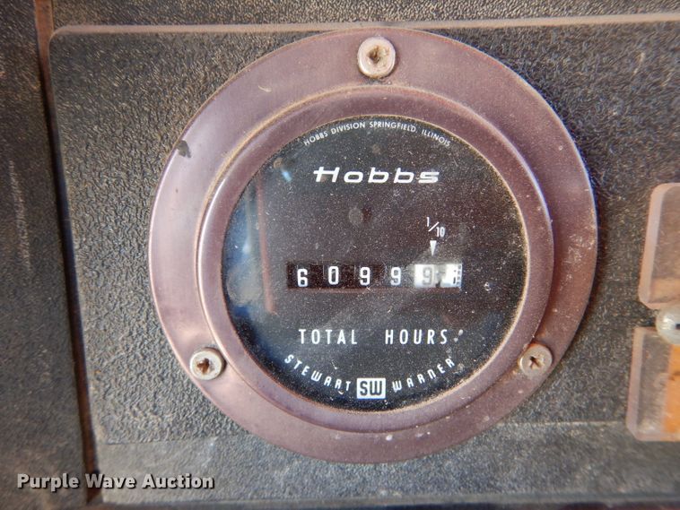 image for item DK7256 1988 GMC TopKick 7000  dump truck