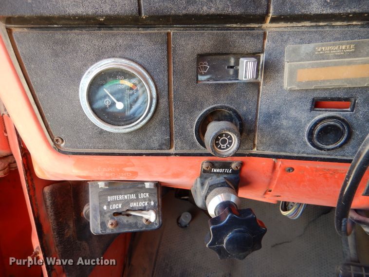 image for item DK7256 1988 GMC TopKick 7000  dump truck