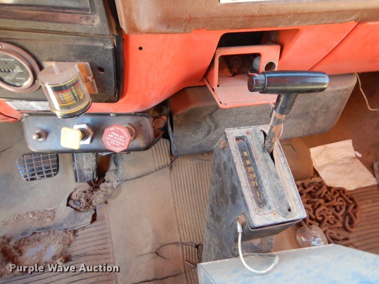 image for item DK7256 1988 GMC TopKick 7000  dump truck