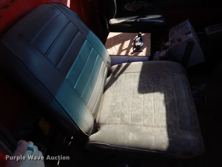 image for item DK7256 1988 GMC TopKick 7000  dump truck