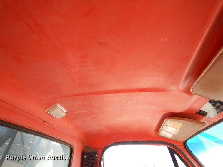 image for item DK7256 1988 GMC TopKick 7000  dump truck