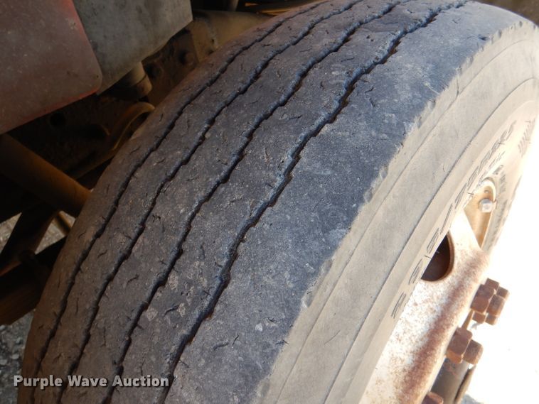 image for item DK7256 1988 GMC TopKick 7000  dump truck